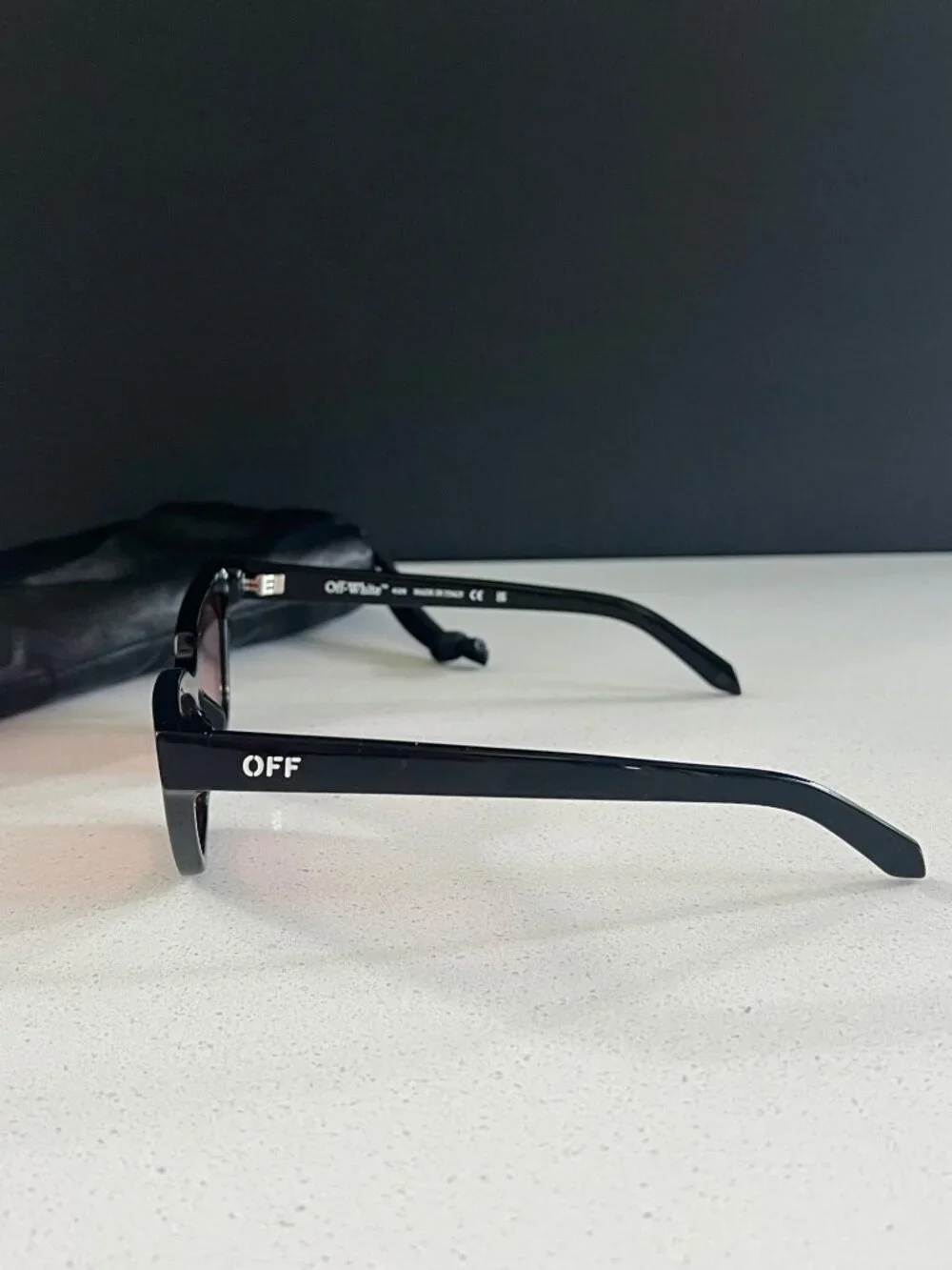 OFF-WHITE™ - MADISON (BLACK | RED) SUNGLASSES